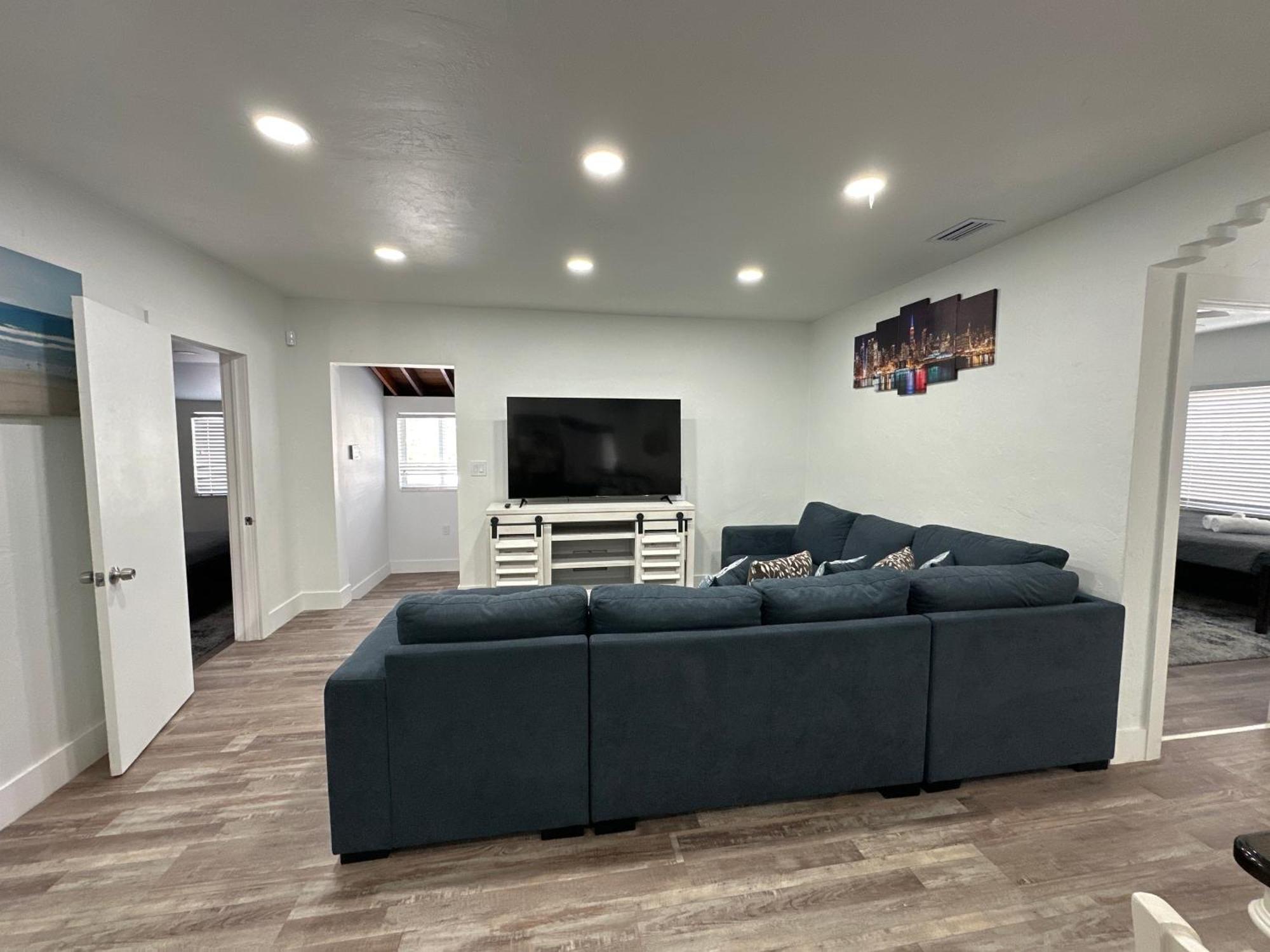 הוילה מיאמי Entire 3/1 House Near Wynwood! מראה חיצוני תמונה